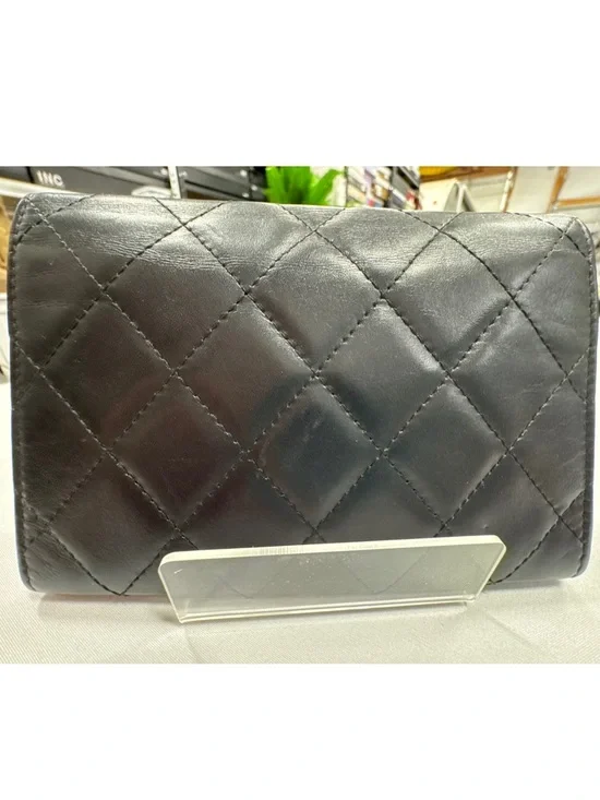 Iconic Authentic Chanel Cambon bi-fold wallet - Picture 3 of 8